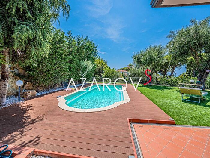 Casa trilocale in affitto in Via Generale Vincenzo Rossi, Zona Collinare, Bordighera