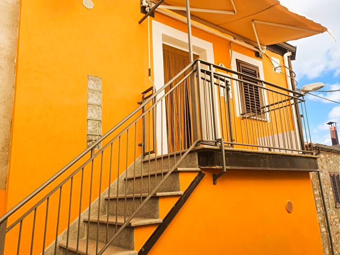 Casa trilocale in vendita in San Paolo Albanese