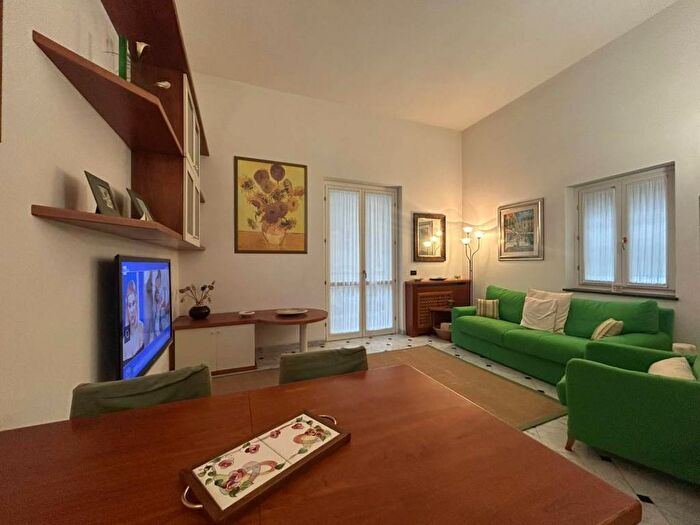 Appartamento trilocale in affitto in Via Privata Lombardia, Muretto di Alassio Stazione Corso Marconi, Alassio