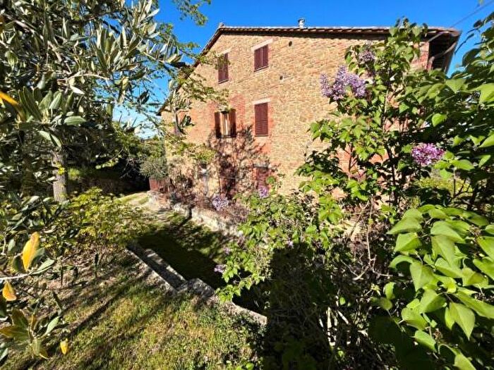 Appartamento con 6 locali in vendita in Via Aldo Moro, Panicale