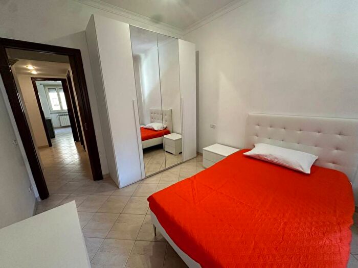 Appartamento trilocale in affitto in Via Cesare Arzelà, Marconi, Roma