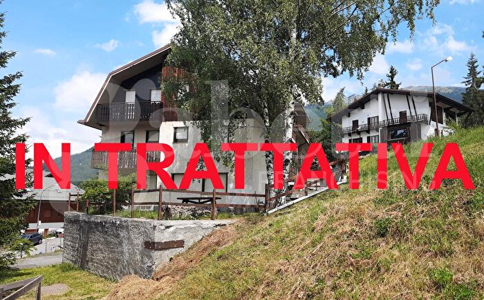 Appartamento trilocale in vendita in Via Clotes, Sauze DOulx