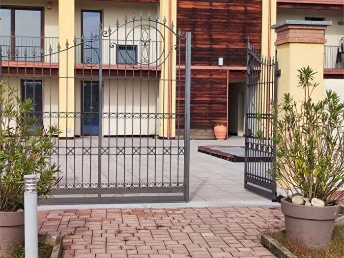 Appartamento bilocale in affitto in Via Sempione, Sesto Calende