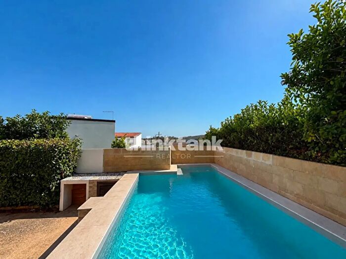 Casa con 9 locali in vendita in San Corrado di Fuori, Noto