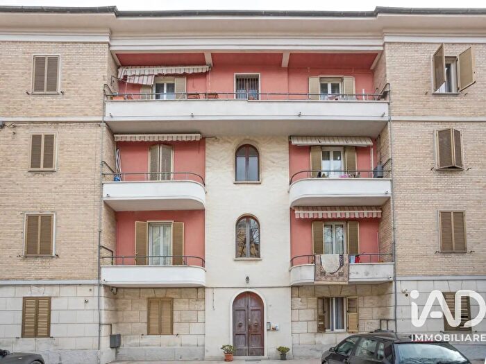 Appartamento quadrilocale in vendita in Via Cristoforo Colombo, Castelfidardo