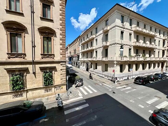 Appartamento quadrilocale in affitto in Via Cavour, Torino