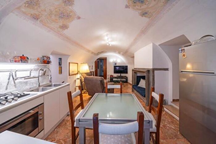 Appartamento con 5 locali in vendita in Via De Ranieri, Orvieto