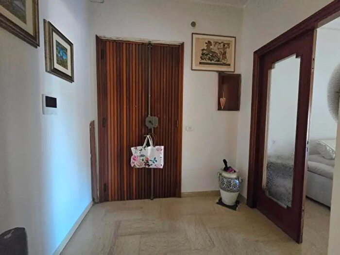 Appartamento trilocale in affitto in Lecce