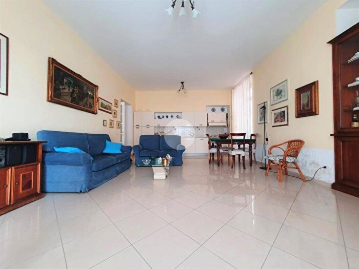 Appartamento quadrilocale in affitto in PIAZZA CAVOUR, Centro Storico, La Spezia