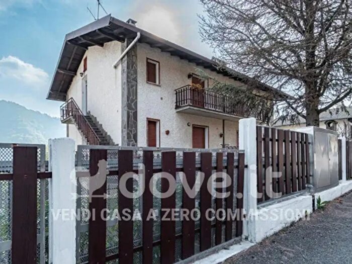 Appartamento trilocale in vendita in Via Roma, Aviatico