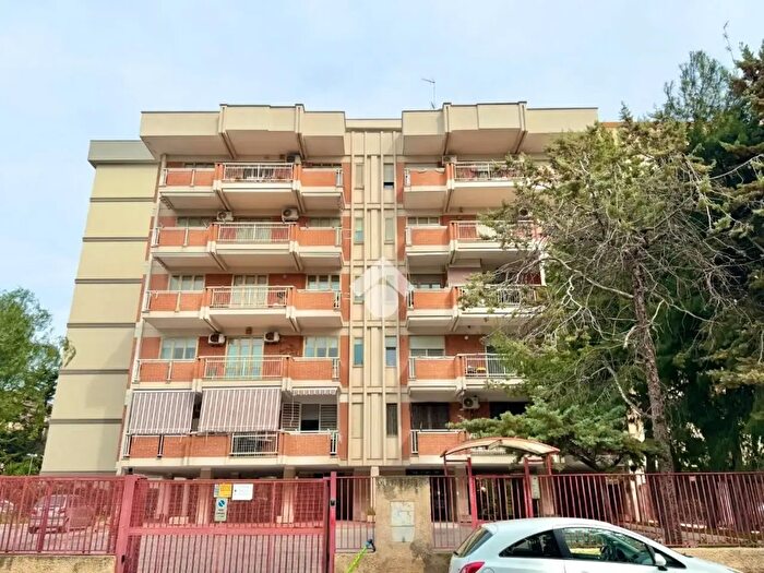 Appartamento quadrilocale in vendita in Via Colonnello Lorenzo d'Avanzo, Bari