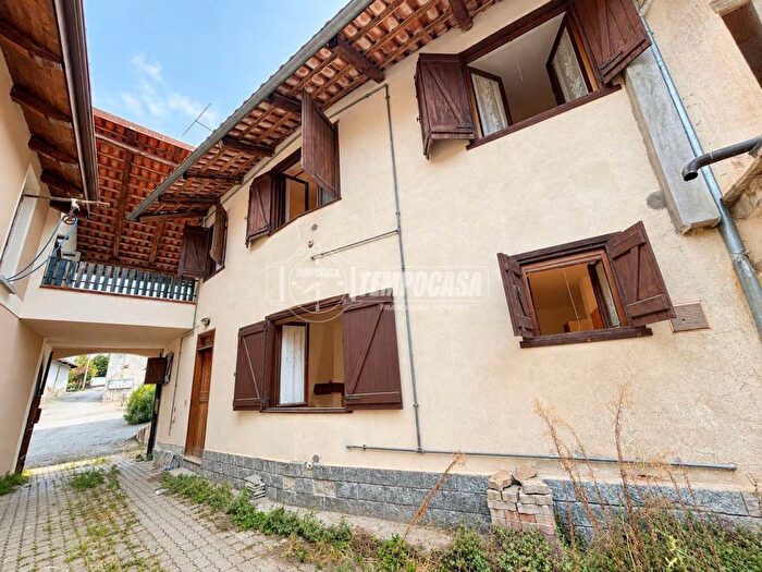 Casa bilocale in vendita in Via Carlo Alberto, Orio Canavese