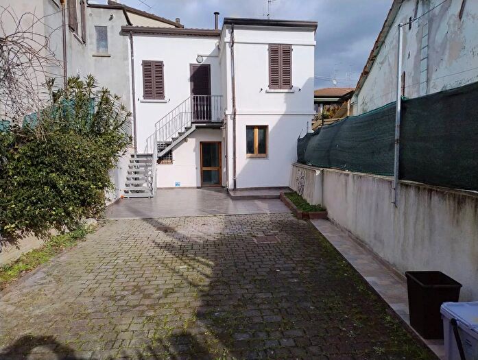 Casa bilocale in vendita in Cesena