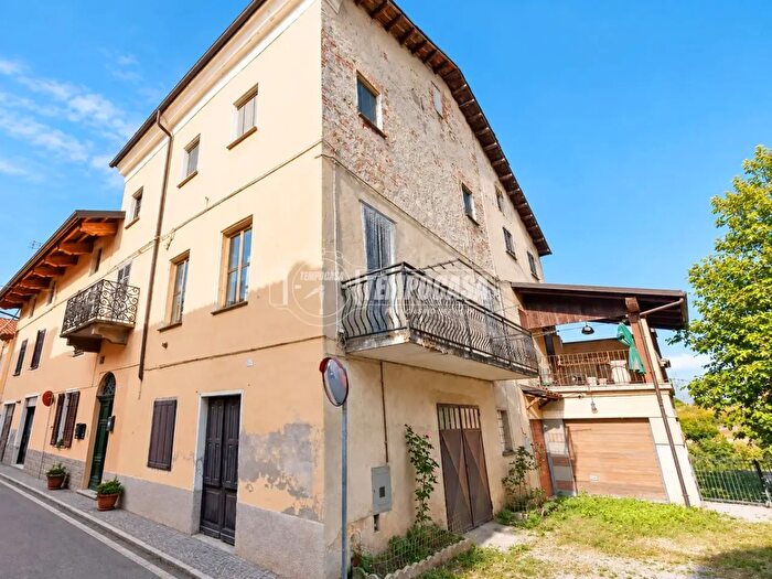 Casa con 5 locali in vendita in Via Roma, Trinita'