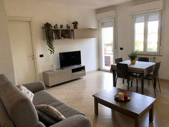 Appartamento bilocale in affitto in Via Nicolò Alunno, Piazzale Siena, Milano