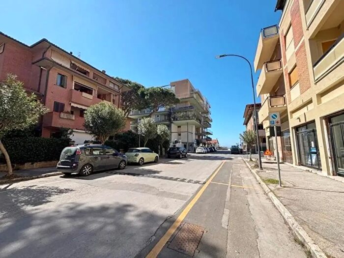 Appartamento quadrilocale in vendita in Via Granducato di Toscana, Grosseto