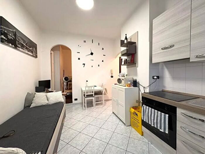 Appartamento bilocale in vendita in Via Podgora, Torino