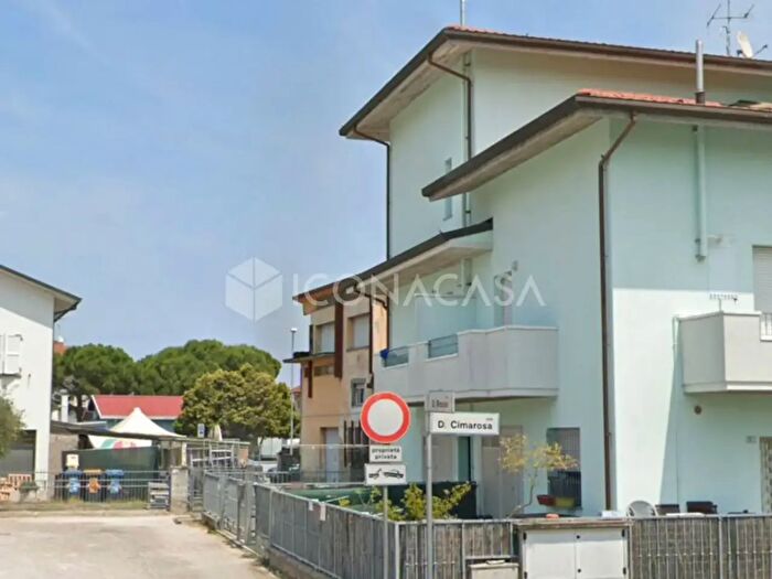 Casa con 5 locali in vendita in Via Roma d, Cesenatico