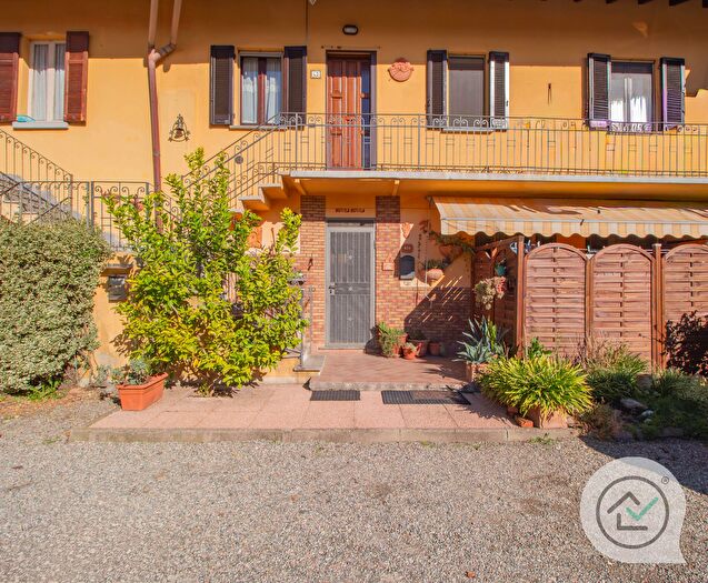 Appartamento quadrilocale in vendita in Via Stazione B, Casale Litta