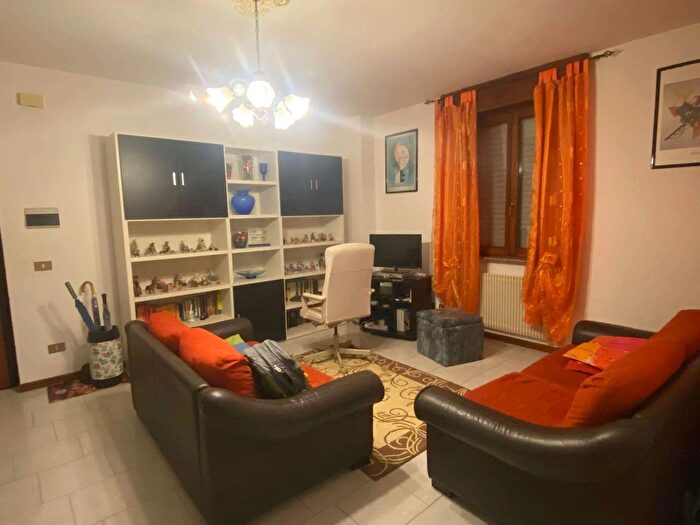 Appartamento trilocale in vendita in Località Niviano, Rivergaro