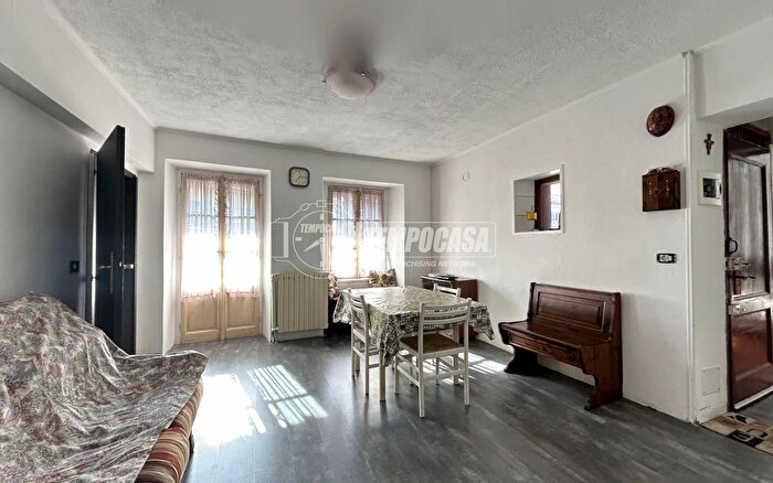 Appartamento trilocale in vendita in Vicolo del Molino Piazza, Verbania