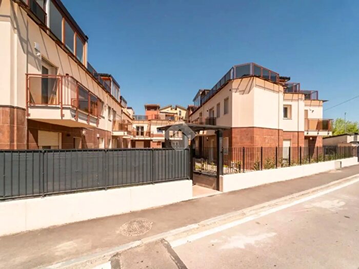 Appartamento quadrilocale in vendita in Via Olevano, Grugliasco