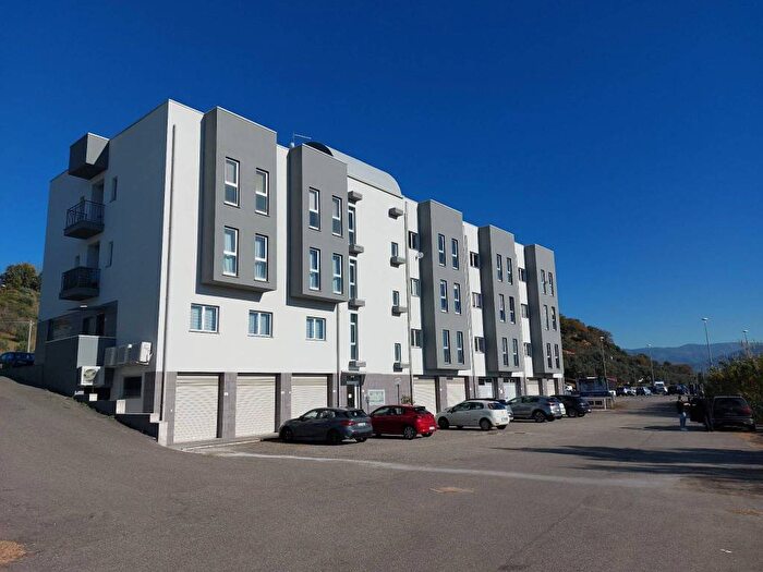 Appartamento bilocale in affitto in Strada Statale Silana Crotonese, Santo Stefano, Rende