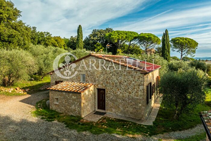 Casa con 15 locali in vendita in Via di Carpineta, Monteriggioni