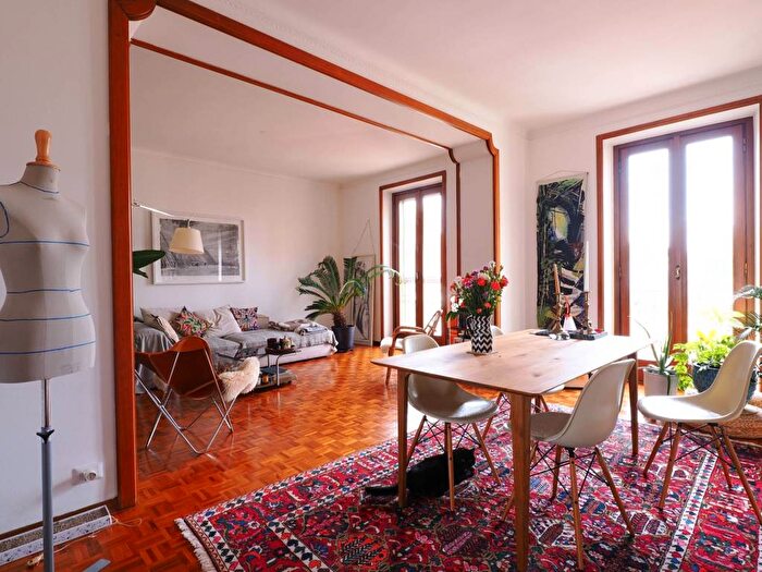 Appartamento trilocale in affitto in Via Vincenzo Bellini, Palestro, Milano