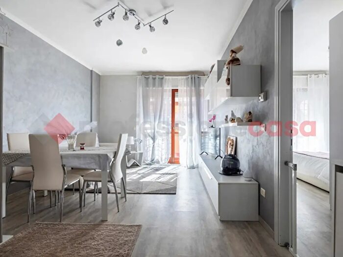 Appartamento bilocale in vendita in Viale Francesco Caltagirone, Roma