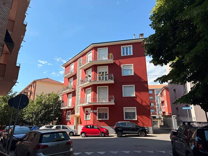 Appartamento trilocale in affitto in Via Capitano Edoardo Brunetta d'Usseaux, Stazione Immacolata, Pinerolo