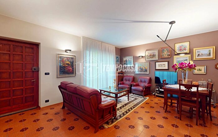 Casa con 5 locali in vendita in Vinovo