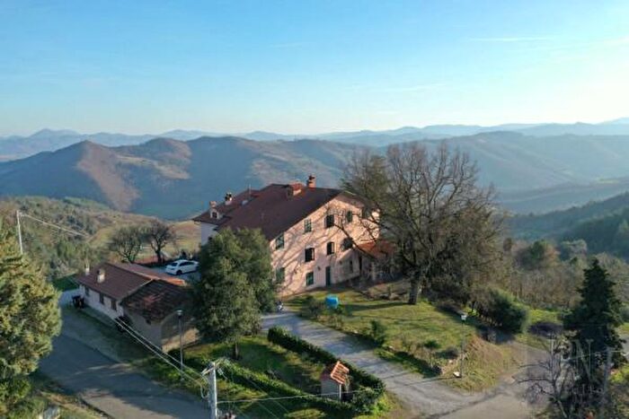 Casa con 6 locali in vendita in Via San Pietro, Monte Santa Maria Tiberina