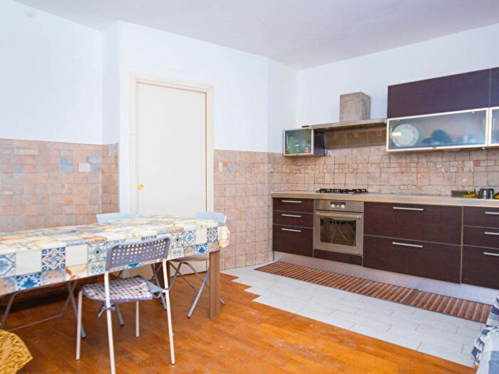 Appartamento trilocale in affitto in Via Centotrecento, Irnerio, Bologna