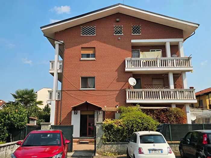 Appartamento bilocale in vendita in Via Ley, Trofarello