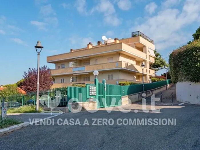 Appartamento trilocale in vendita in Via Sant'Andrea, Grottaferrata