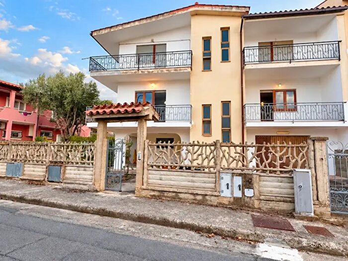 Appartamento con 5 locali in vendita in Via delle Orchidee, San Vito