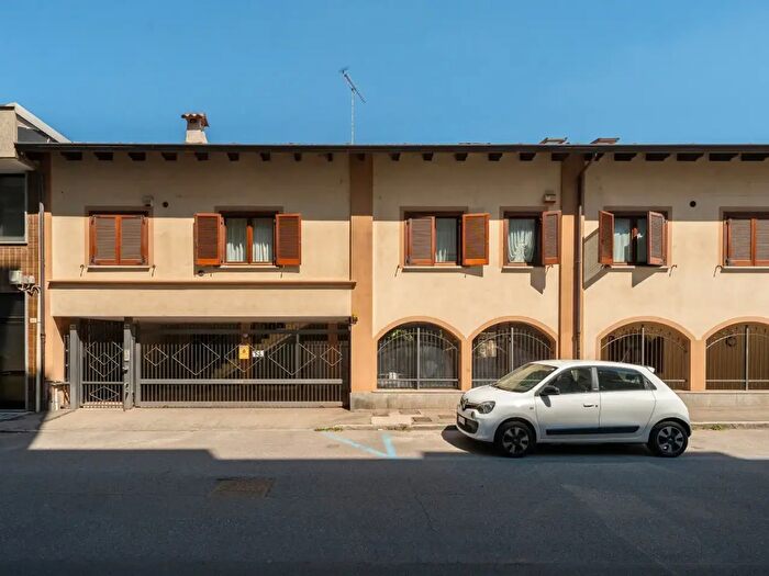 Appartamento con 5 locali in vendita in Via Louis Pasteur, Rivoli