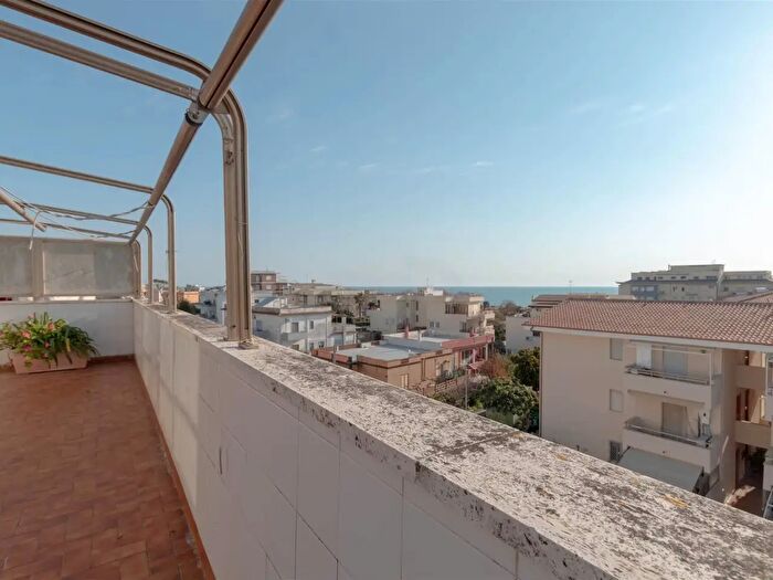 Appartamento trilocale in vendita in Via Celeno, Anzio