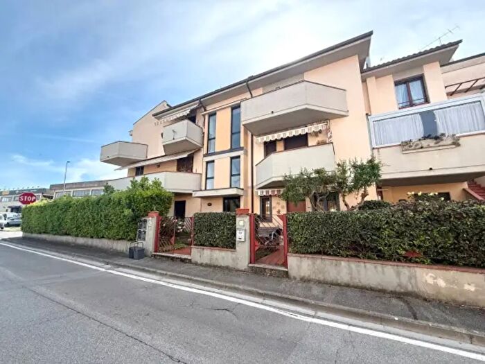Appartamento trilocale in vendita in Via Giuseppe Giusti, Lastra A Signa