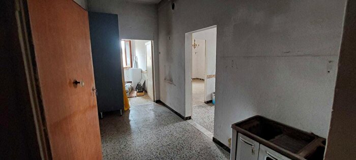 Appartamento quadrilocale in vendita in Via Amos Cassioli, Asciano