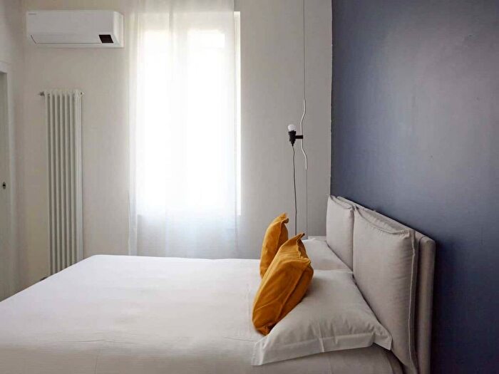 Appartamento bilocale in affitto in Via Achille Maiocchi, Morgagni, Milano