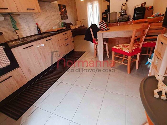 Appartamento quadrilocale in affitto in Via Bovaro, TrentolaDucenta