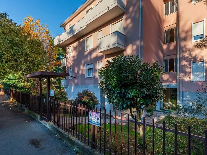 Appartamento trilocale in vendita in Via delle Candie, Cassano Magnago