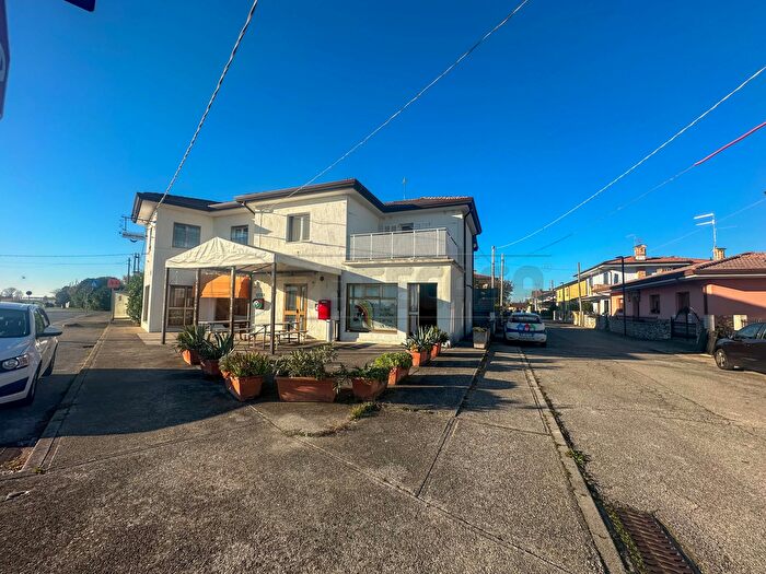 Appartamento con 7 locali in vendita in Via Galli, San Giorgio Di Nogaro