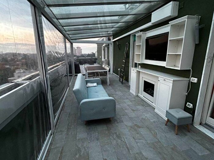 Casa quadrilocale in affitto in Via Scipio Slataper, Maggiolina, Milano