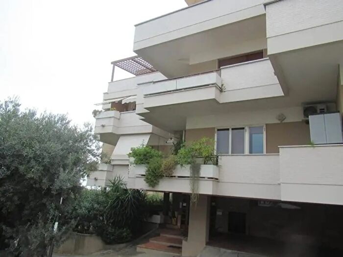 Appartamento quadrilocale in vendita in Strada Colle Pineta, Pescara
