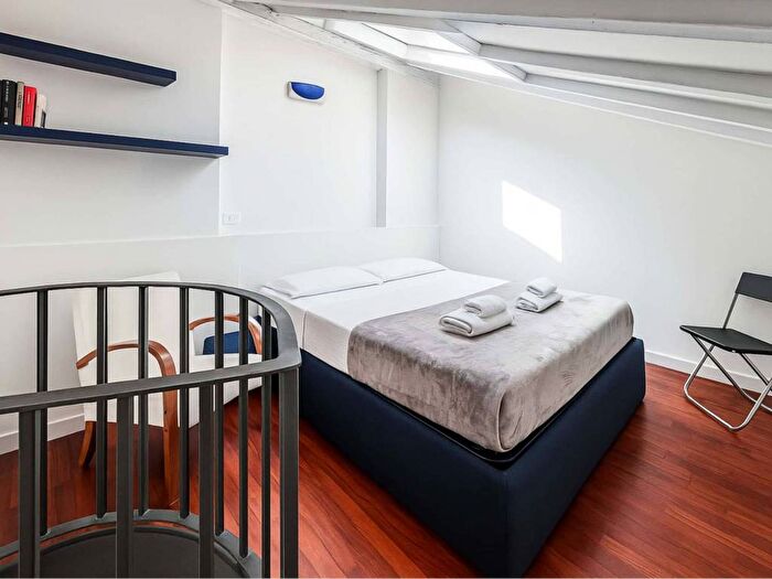 Appartamento bilocale in affitto in Via Lodovico Muratori, Porta Romana Medaglie dOro, Milano