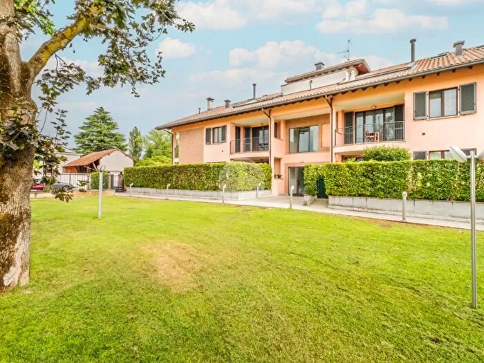Appartamento quadrilocale in vendita in Via G Garibaldi, Cuggiono