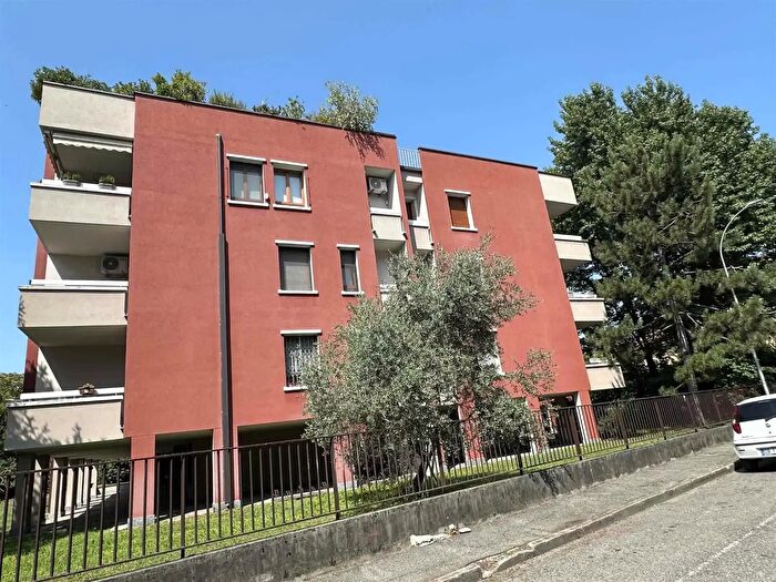 Appartamento trilocale in vendita in Via dei Cappuccini, Monza